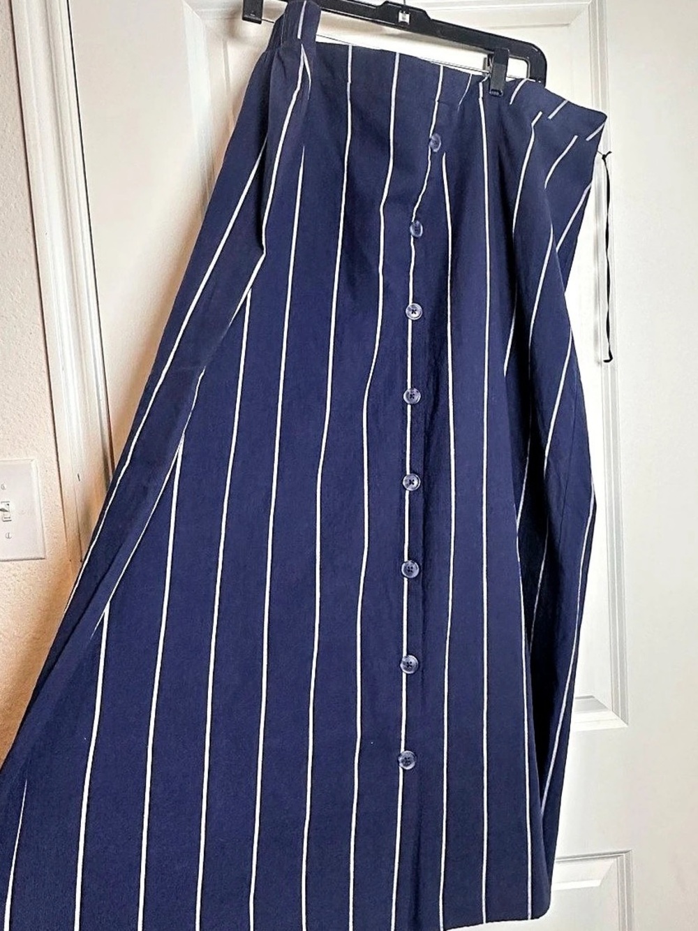 Ava & Viv Striped Maxi Skirt in Blue & White Size 2X Like New